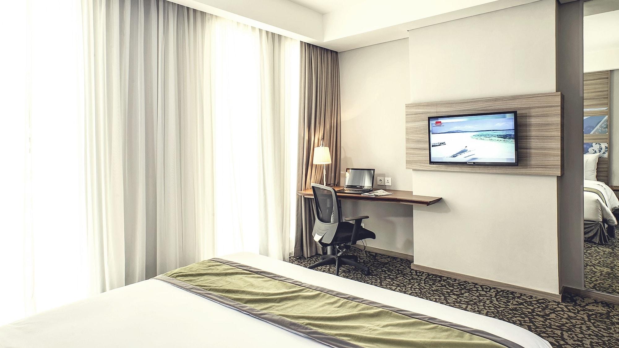 Hotel Grandhika Iskandarsyah Jakarta Ngoại thất bức ảnh