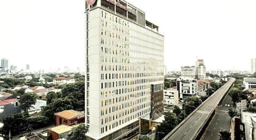 Hotel Grandhika Iskandarsyah Jakarta Ngoại thất bức ảnh