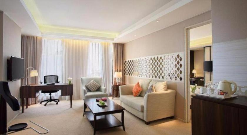 Hotel Grandhika Iskandarsyah Jakarta Ngoại thất bức ảnh