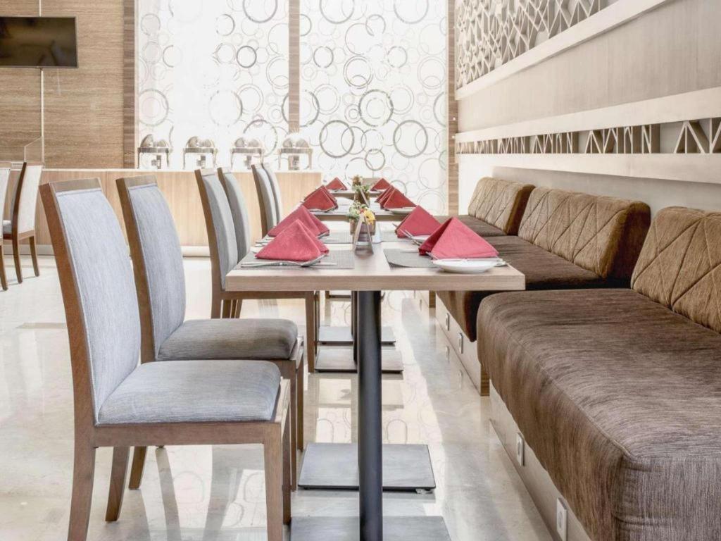 Hotel Grandhika Iskandarsyah Jakarta Ngoại thất bức ảnh