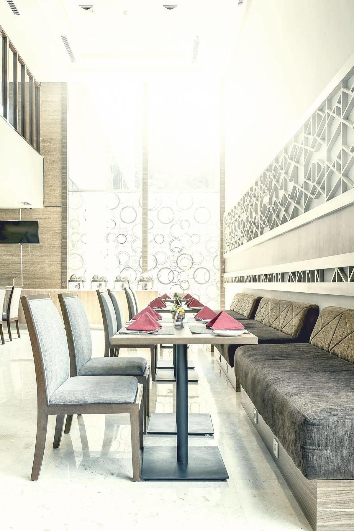 Hotel Grandhika Iskandarsyah Jakarta Ngoại thất bức ảnh