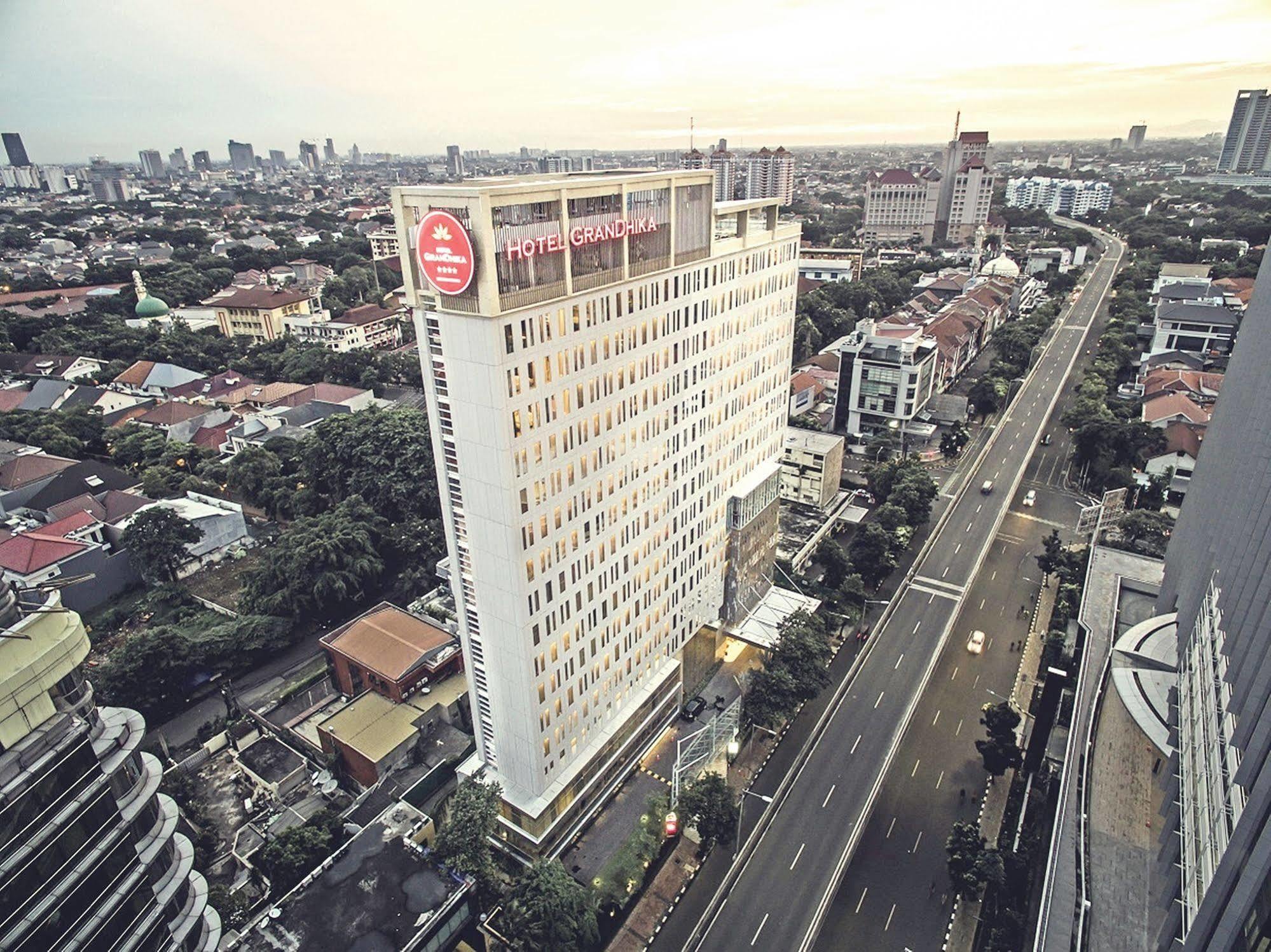 Hotel Grandhika Iskandarsyah Jakarta Ngoại thất bức ảnh